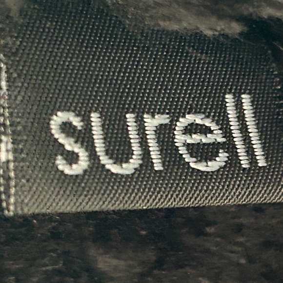 Surell Black Shearling Bucket Hat - Picture 5 of 6